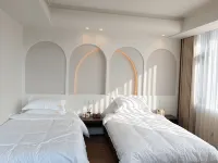 guanhaiyushe - balcony