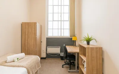 JOIVY Meadows Park En-Suite Rooms Hotels in Newington