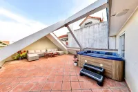 1000m2 Private Villa 32 An Duong Tay Ho - con terme