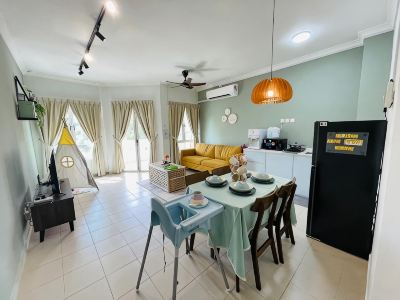 Tiara Desaru C23A (3 PAX ONLY) by UcomeStay