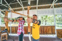 Harris Resort Waterfront Batam - gimnasio