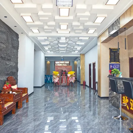 Sunshine Hotel in Xunyi