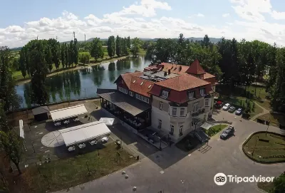 Boutique Hotel Korana Srakovcic Hotels in 
