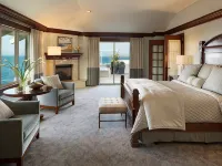 Monterey Plaza Hotel and Spa Hotels near Larkin House