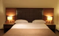 Riviera Royal Hotel