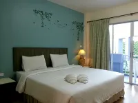 Baan Suksiri Hotel - Inns