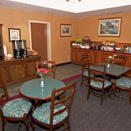 Best Western Colonial Inn