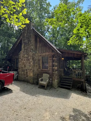 Serene cabin with dock/swim platform in charming Speedwell - 3성급