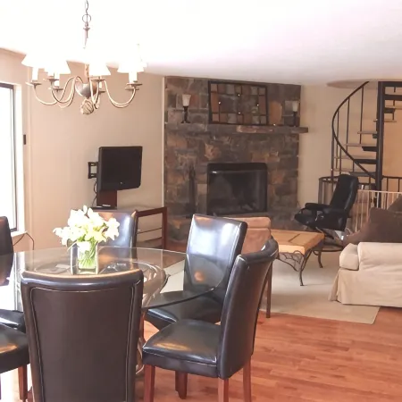 Spacious,Friendly,Warm and Cozy 5 Bedroom 3 Bath Family Home