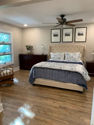 Flower Farm 3BR/2BA Mid-Century Farmhouse Near Mammoth Cave