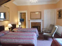 Averon Guest House - Pensionaatit