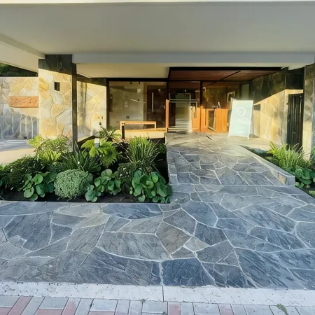 Apartamento a Estrenar, Céntrico, Cerca de Playa Grande. Cochera. Equipado Full