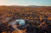 30 ft Saguaro Retreat -Unique Stargazing+ Desert Mountain Views - Villas