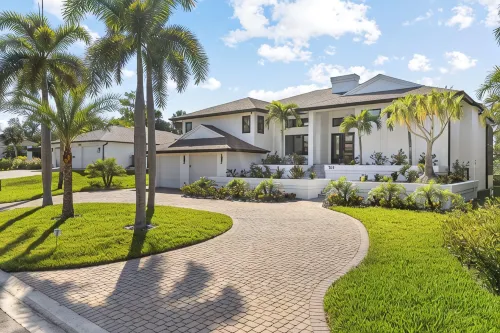 Luxurious Naples retreat!
