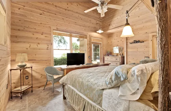 雪松威爾湖畔山林小屋