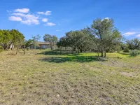 3 Acre Home On Creek W/Pool! Hill Country Views - 4 tähden
