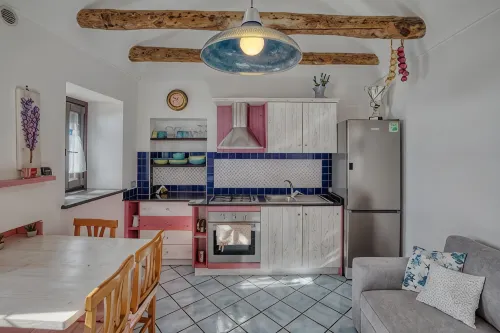 Rosa's Garden: Your Piece of Amalfi—Just 5 Steps in! - Villas