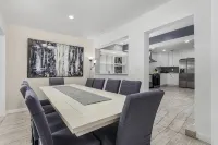 Downtown Retreat - Bungalows