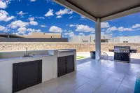Midcentury Modern Oasis Eastside 4 Bed 3.5 Bath - 4 stjerner