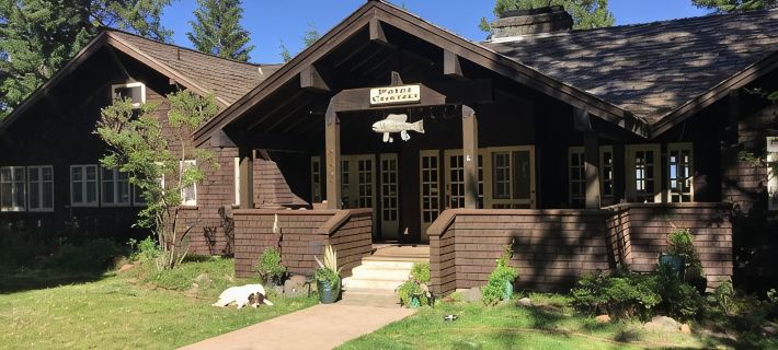 Historic Point Comfort Lodge on Upper Klamath Lake at Rocky Point Hotels in Klamath Falls