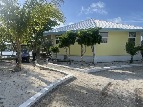 Big Yellow House with Deep Water Dock with Power, and Tesla Backup Power.