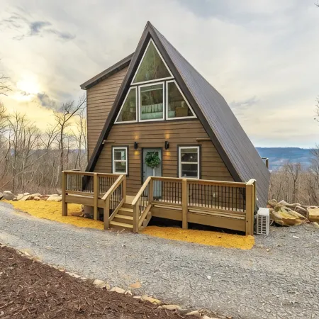 A-Frame Cabin /w Incredible Mountain & Sunset Views! Hang Gliders fly overhead