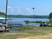 The Nauti Farmhouse - 1 Mile to Moors Resort w Dock/Golf Cart/Pontoon Rental