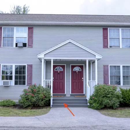 MaineStay Central Bangor Townhouse Near airport & Acadia Park w washer & dryer,