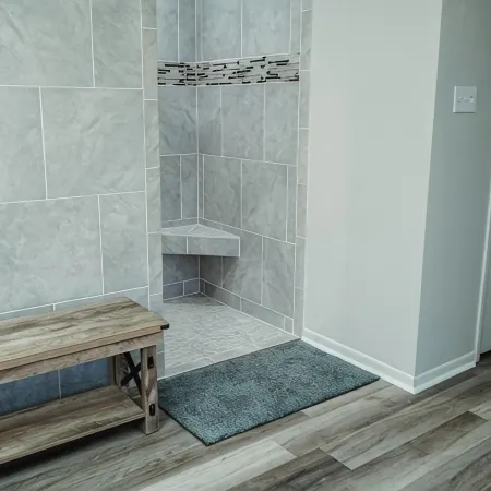 Large 4-bd 3 bath home + bonus room. Dogs are welcome w/fee. Sleeps 16+