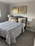 Modern 2-bedroom corporate apartment with WiFi, AC in enjoyable Sacramento - Wifi