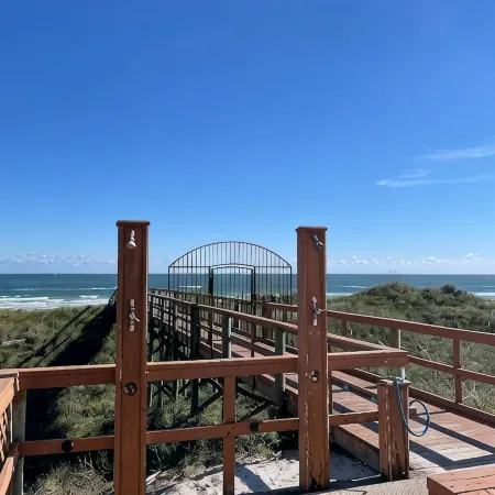 Direct Ocean Front Condo With Heated Pool Located Directly on the Ocean