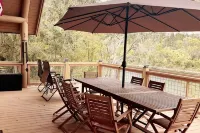 Luxury Riverfront Lodge Fishing, Hot Tub & White River Access and Ozark Views”