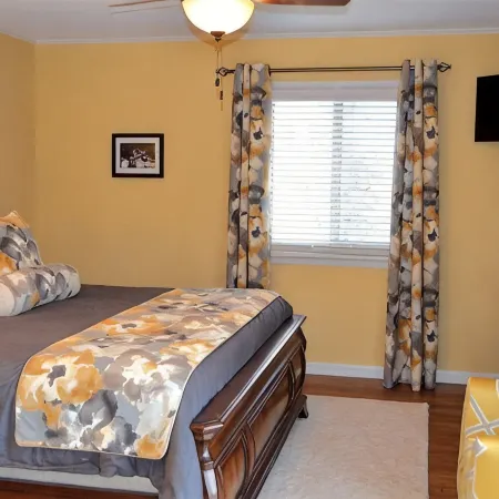 5 bedroom House in Rock Barn Golf & Spa Hotels in Clines