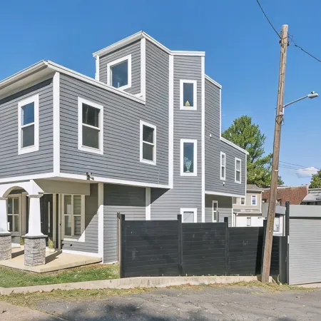 Luxury 4BR home 7 mins to US Capital, Rooftop deck, in Washington Free Parking