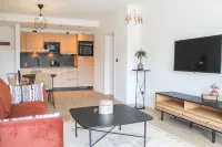 Zentrumsnahes Apartment mit Parkplatz & Balkon - 4-Star