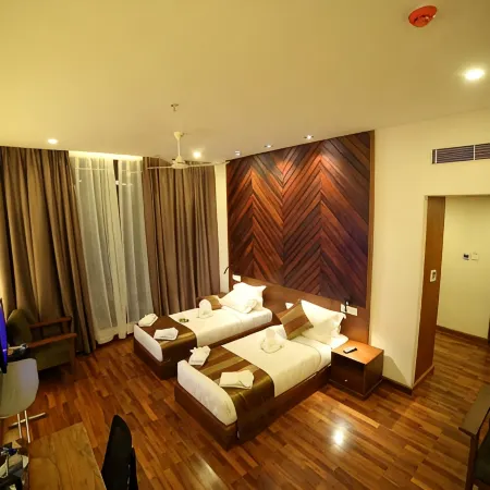 Woodies Bleisure Hotel