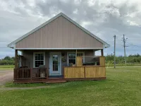 Escape to Seaside Chalet  with hot tub  at Aboiteau Beach , pet friendly Hotels in Cap-Pele