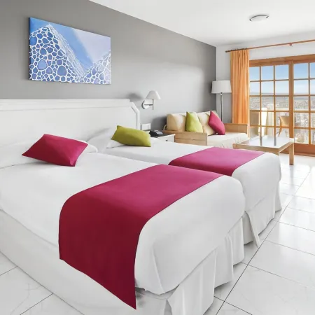 Elba Castillo San Jorge & Antigua Suite Hotel