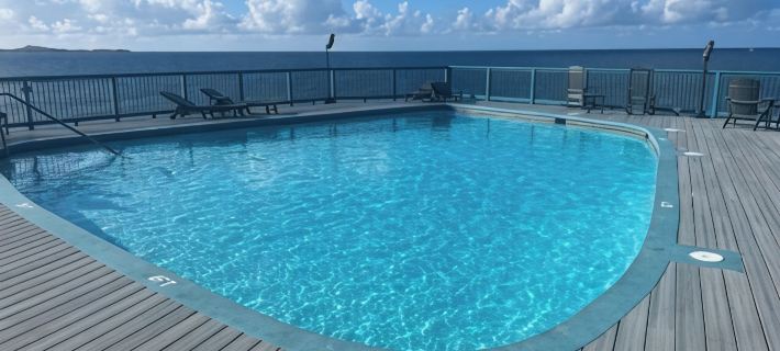 Oceanfront 2 bedroom/2bath in beautiful Bolongo Bay Hotels in Southside