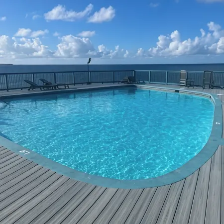 Oceanfront 2 bedroom/2bath in beautiful Bolongo Bay