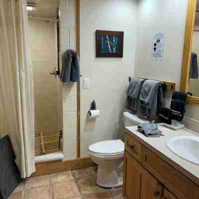 Secluded studio getaway- only 4 miles from Downtown Iowa City Rooms