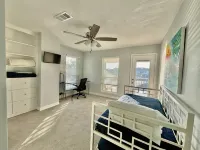 Linda's Lake House Waterfront on Lake Conroe