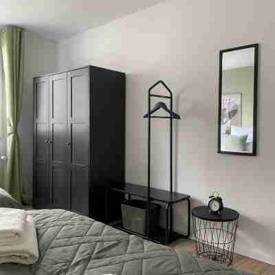 Comfortable 3-room apartment in the heart of the city - 81 m², WiFi & Netflix Rooms