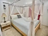 La Casita Apt ! Near Beaches! - Condos