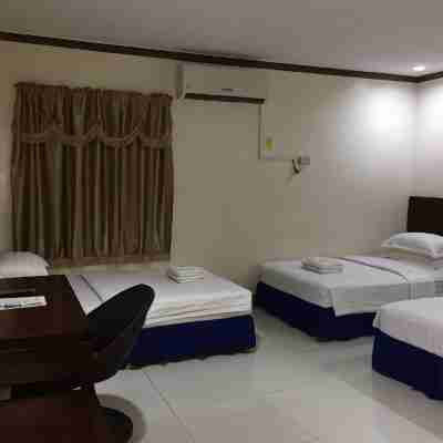 Jeamco Royal Hotel - Baybay Rooms