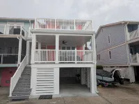 Completely Renovated Pink Sea House on North Beach, Tybee Island - Strand