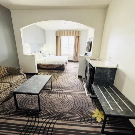 FairBridge Inn & Suites Cleburne