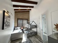 Luxury Alpine Retreat - Hot Tub & Sauna - Sleeps 16 - Cliffhanger Chalet