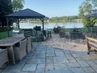 Secluded Waterfront Retreat 2 bed 1 1/2 baths private guest house w Pool & Beach