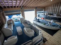 #2 Lakefront Hamlin Lake Retreat - Sleeps 10 Hotel a Hamlin Township